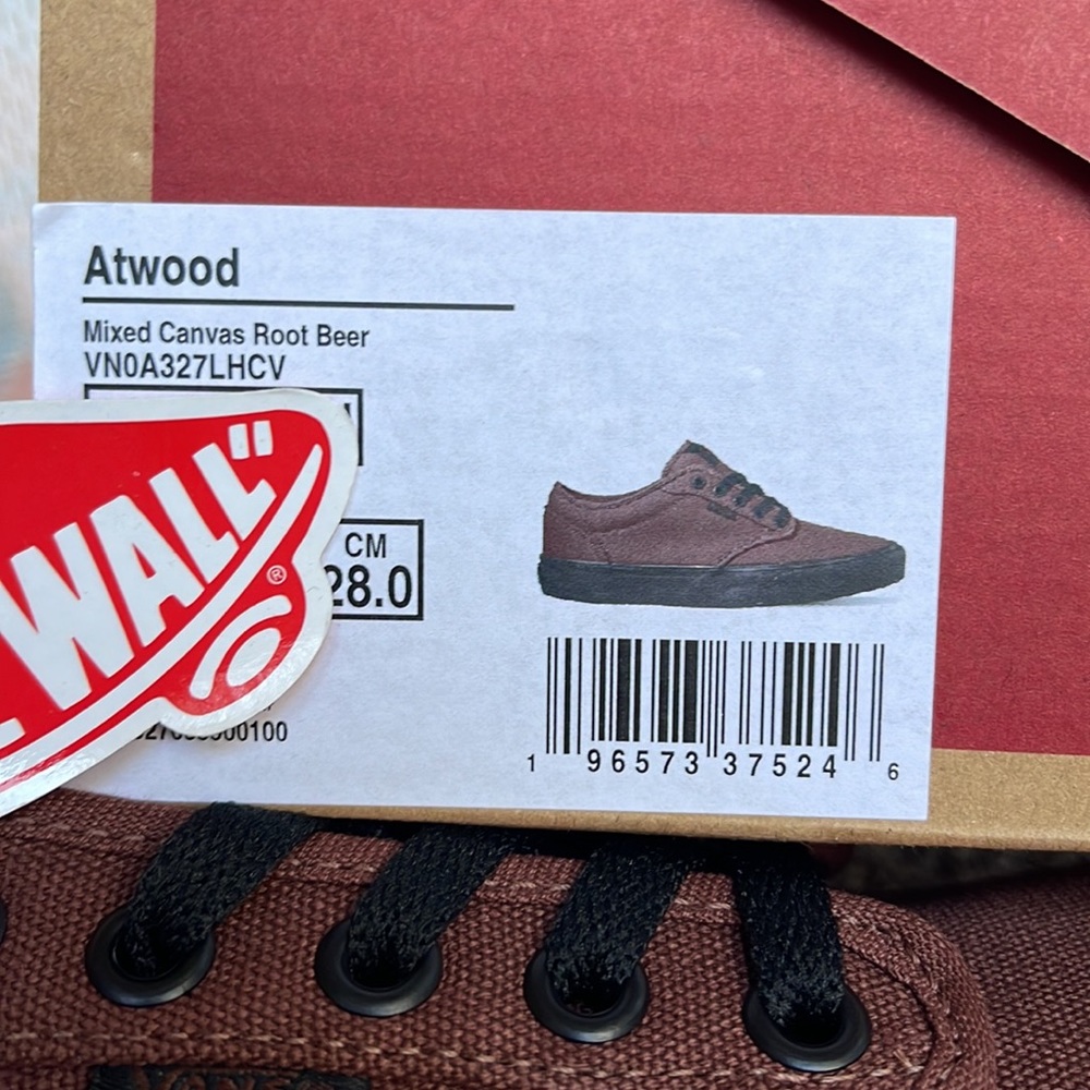 Vans WMNS Atwood
Mixed Canvas Root Beer
VN0A327LHCV
Sneakers - Picture 16 of 16